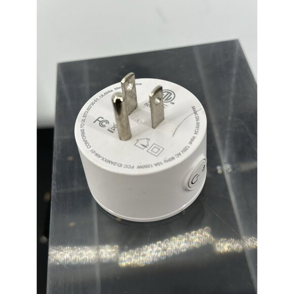 One Geeni DOT Smart Wi-Fi Smart Outlet Plug - Picture 2 of 4